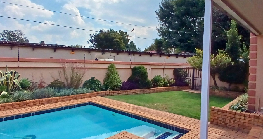 4 Bedroom Property for Sale in Sunward Park Gauteng