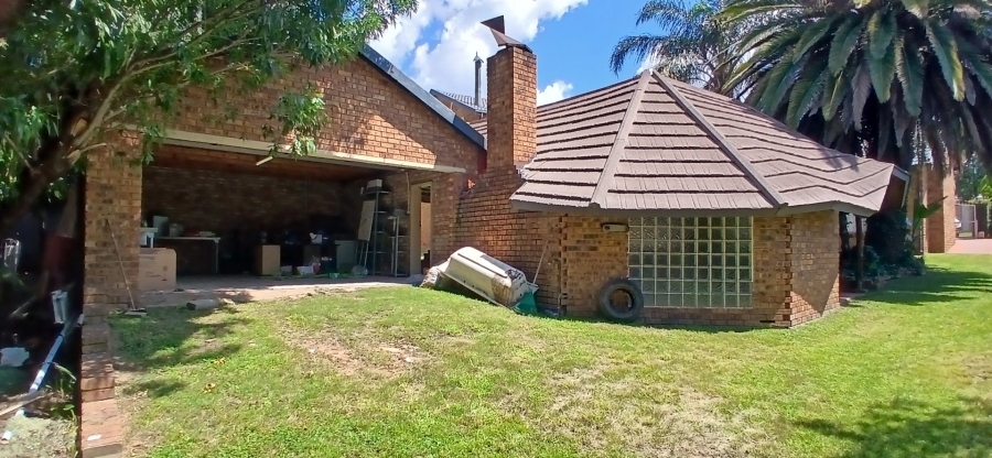 4 Bedroom Property for Sale in The Reeds Gauteng