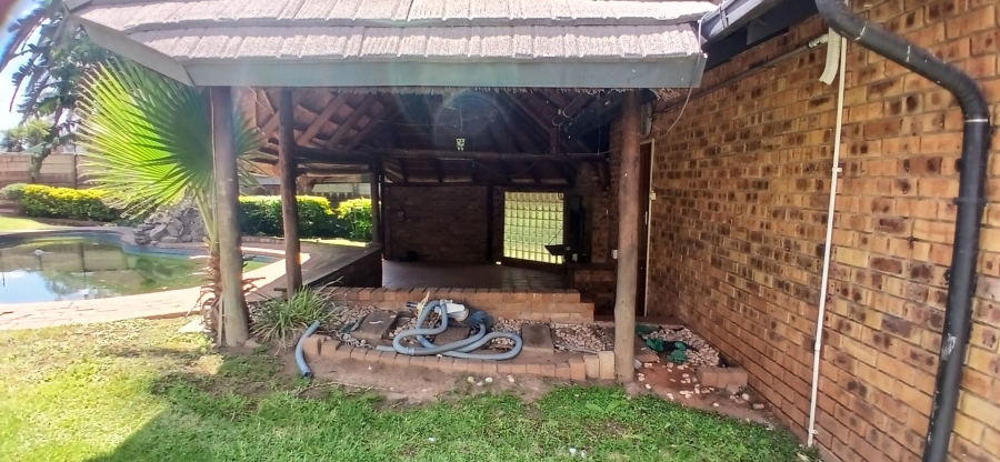 4 Bedroom Property for Sale in The Reeds Gauteng