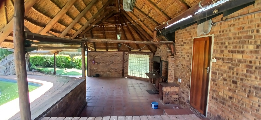 4 Bedroom Property for Sale in The Reeds Gauteng