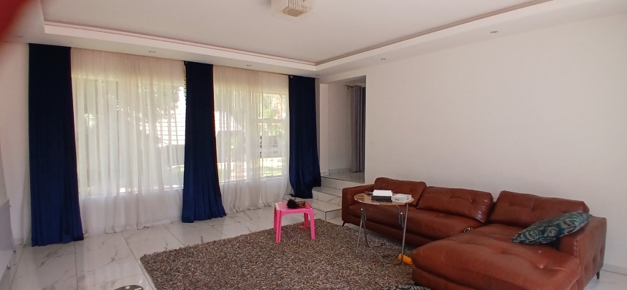 4 Bedroom Property for Sale in The Reeds Gauteng