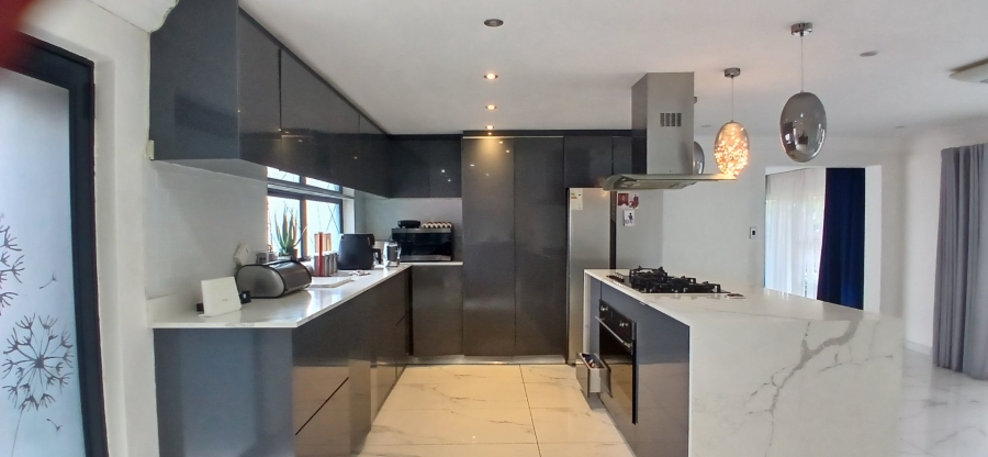 4 Bedroom Property for Sale in The Reeds Gauteng