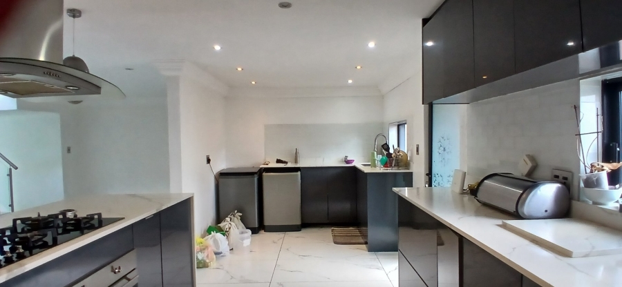 4 Bedroom Property for Sale in The Reeds Gauteng