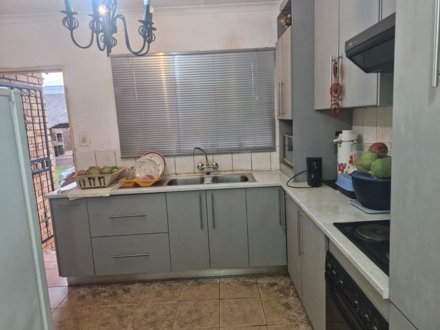 3 Bedroom Property for Sale in Chantelle Gauteng
