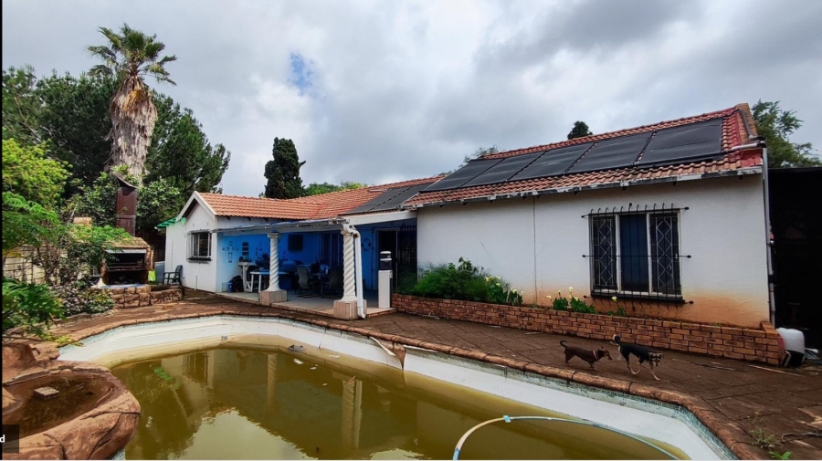 4 Bedroom Property for Sale in Bonaero Park Gauteng