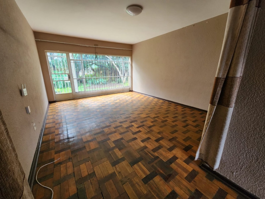 2 Bedroom Property for Sale in Crown Gardens Gauteng