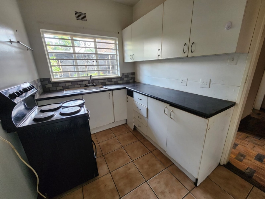 2 Bedroom Property for Sale in Crown Gardens Gauteng