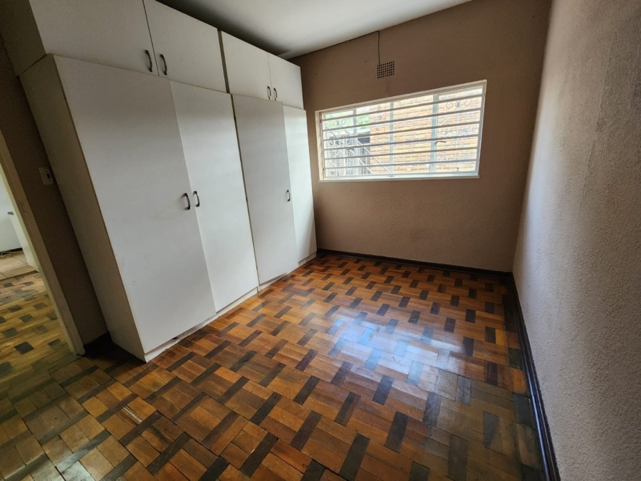 2 Bedroom Property for Sale in Crown Gardens Gauteng