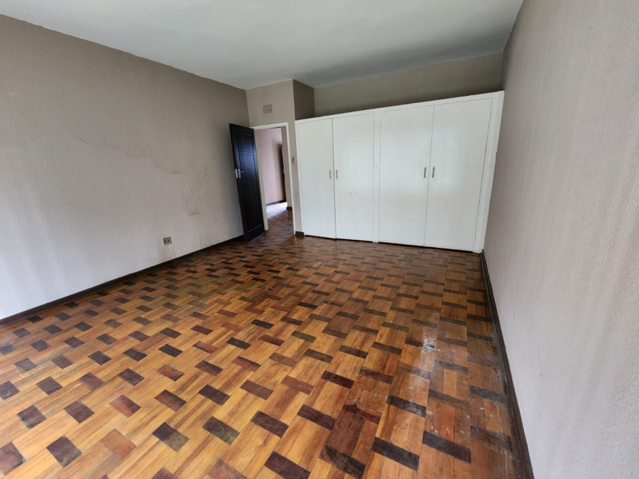 2 Bedroom Property for Sale in Crown Gardens Gauteng