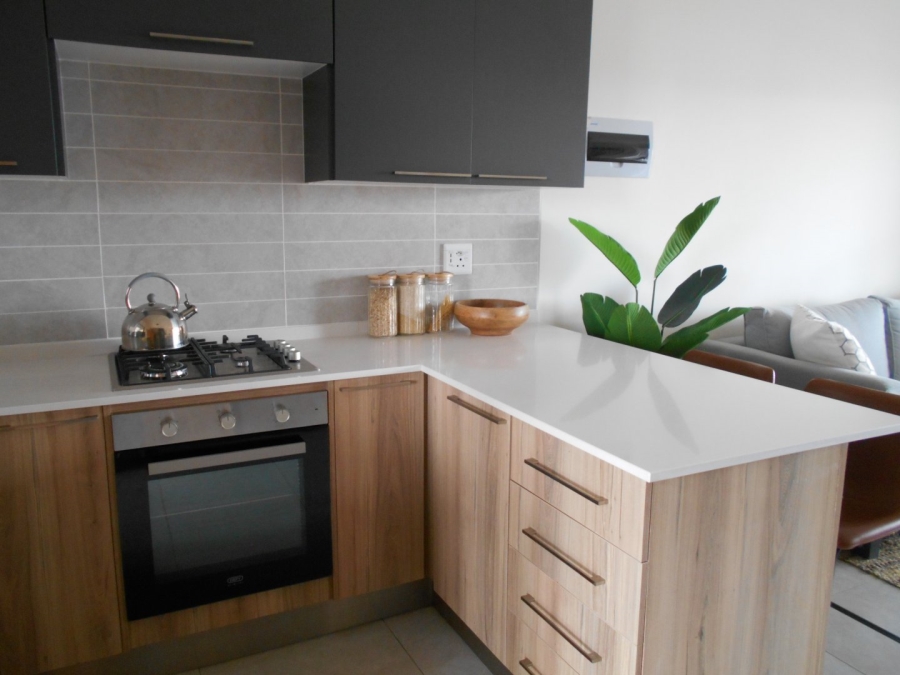 To Let 1 Bedroom Property for Rent in Louwlardia Gauteng