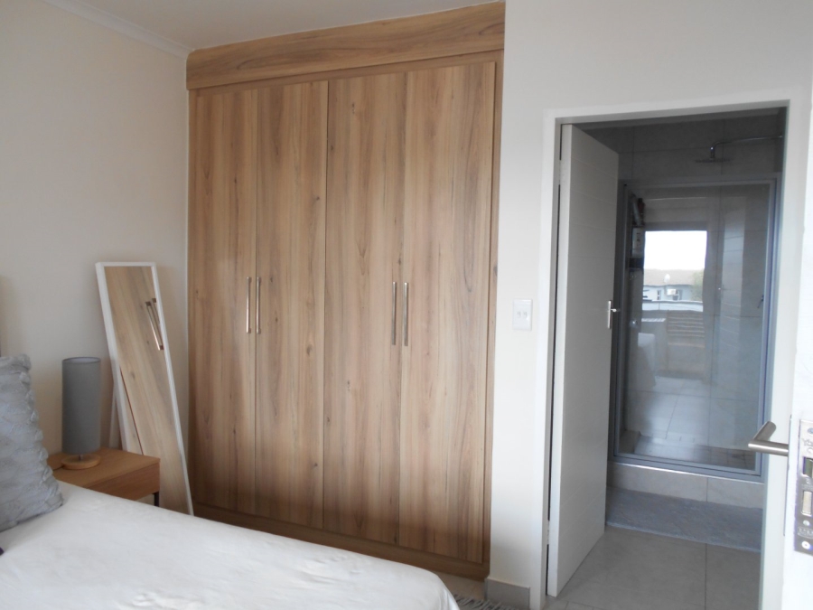 To Let 1 Bedroom Property for Rent in Louwlardia Gauteng