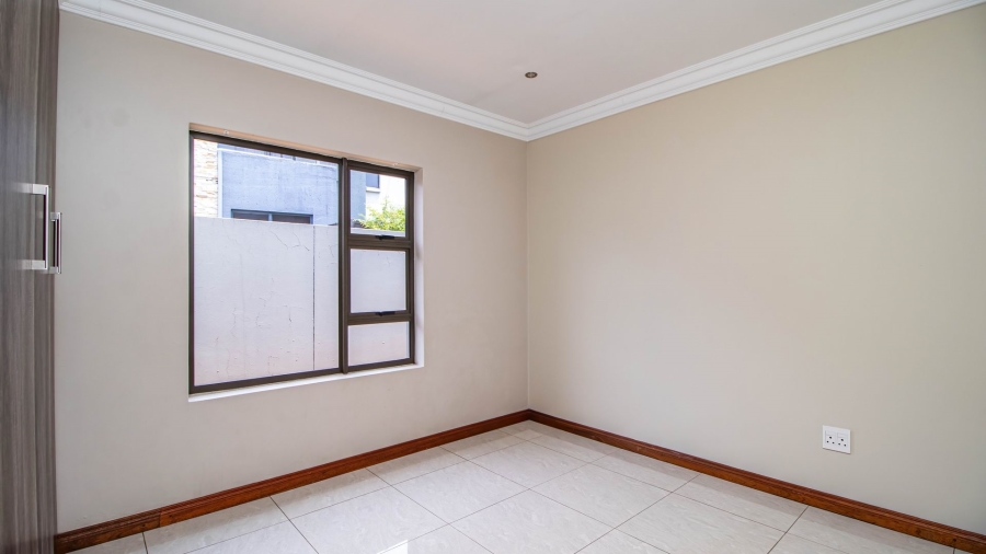 4 Bedroom Property for Sale in Serengeti Lifestyle Estate Gauteng