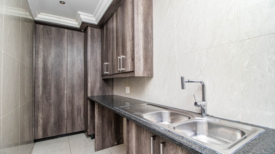 4 Bedroom Property for Sale in Serengeti Lifestyle Estate Gauteng