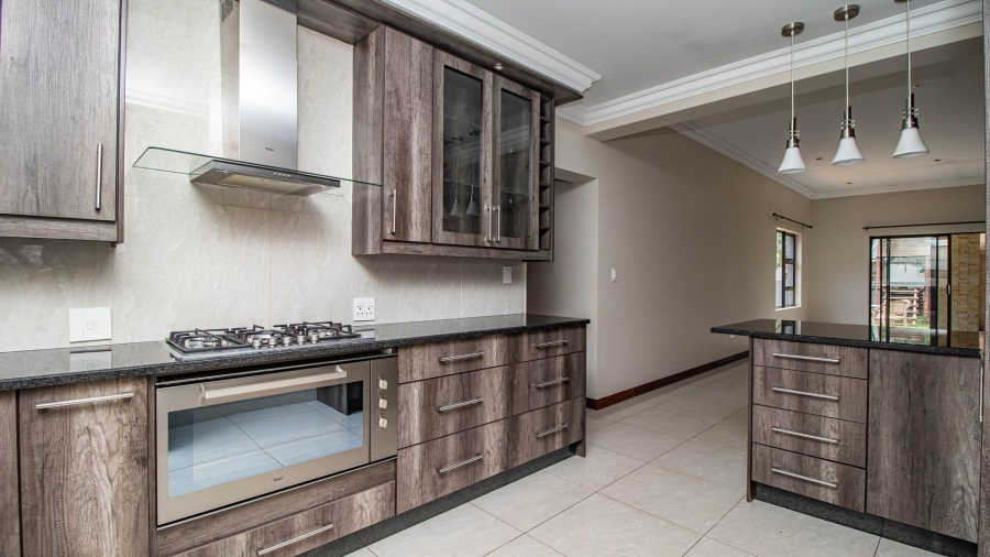 4 Bedroom Property for Sale in Serengeti Lifestyle Estate Gauteng