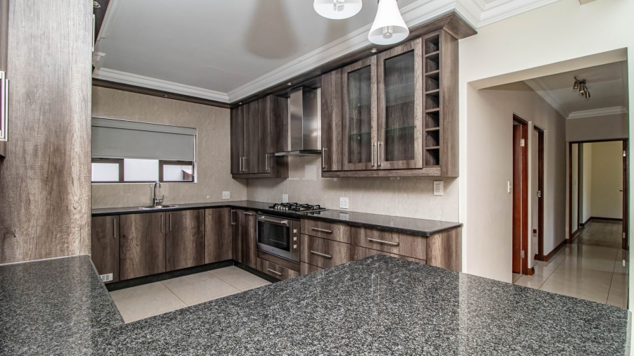 4 Bedroom Property for Sale in Serengeti Lifestyle Estate Gauteng