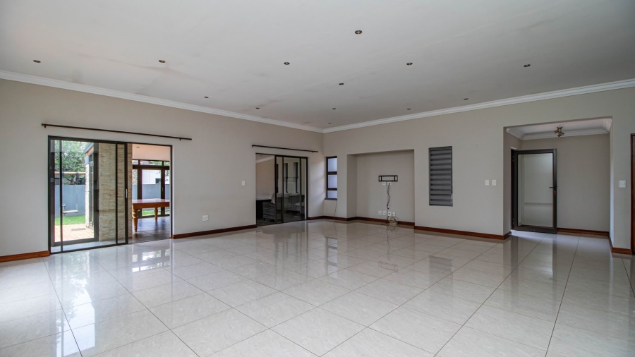 4 Bedroom Property for Sale in Serengeti Lifestyle Estate Gauteng