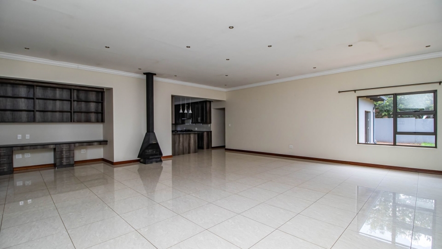 4 Bedroom Property for Sale in Serengeti Lifestyle Estate Gauteng