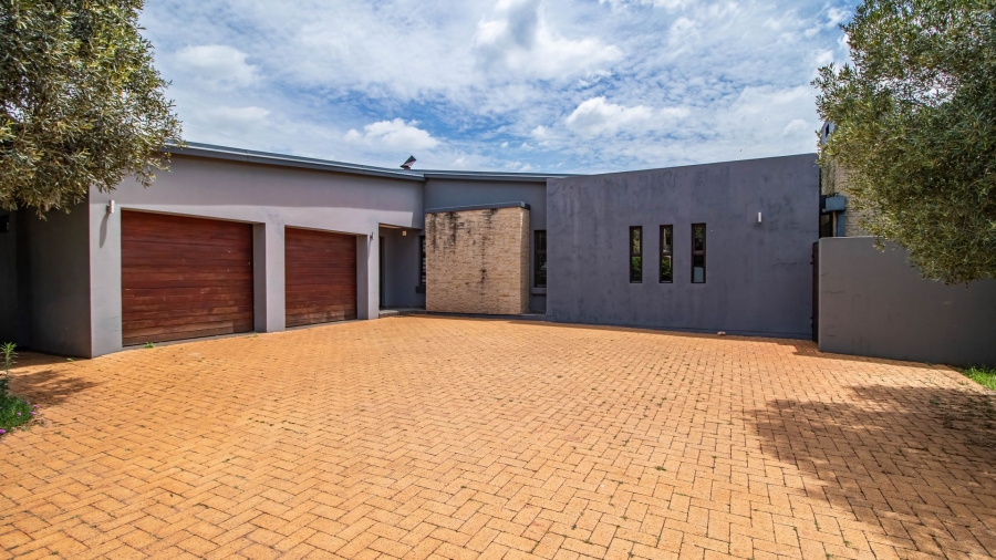 4 Bedroom Property for Sale in Serengeti Lifestyle Estate Gauteng
