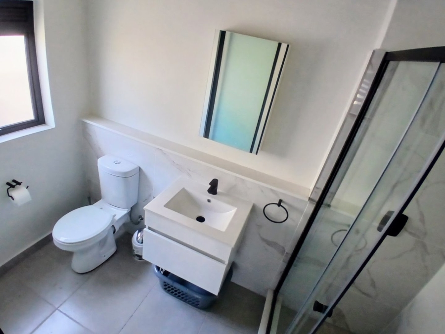 1 Bedroom Property for Sale in Waterfall Gauteng