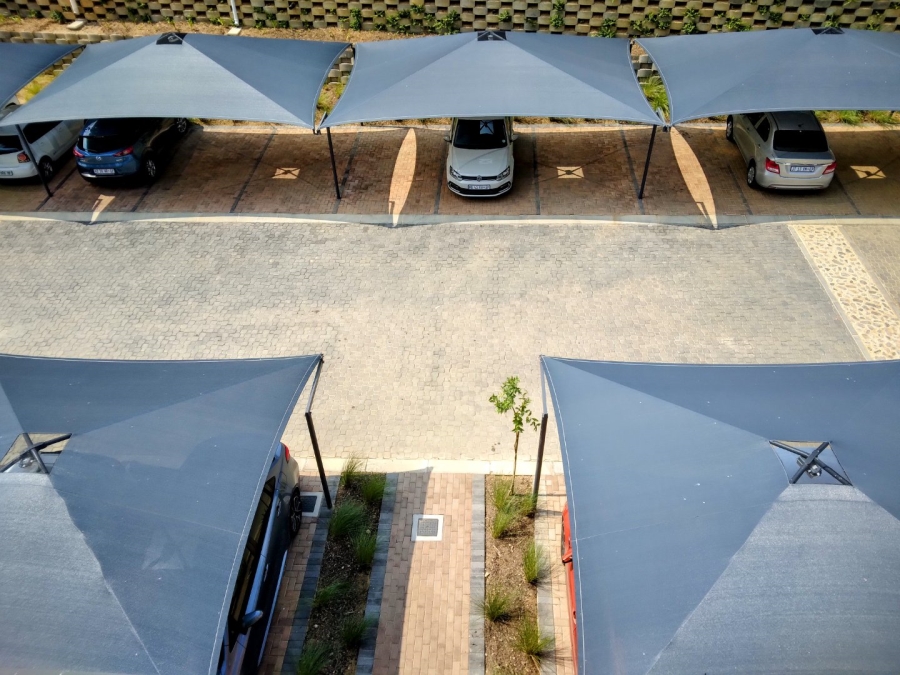 To Let 1 Bedroom Property for Rent in Waterfall Gauteng