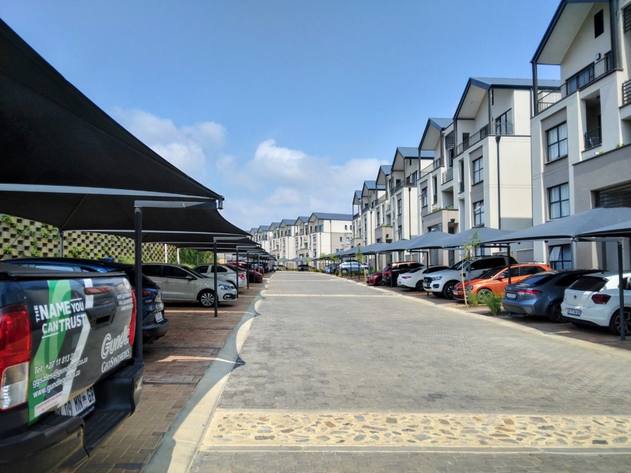 To Let 1 Bedroom Property for Rent in Waterfall Gauteng