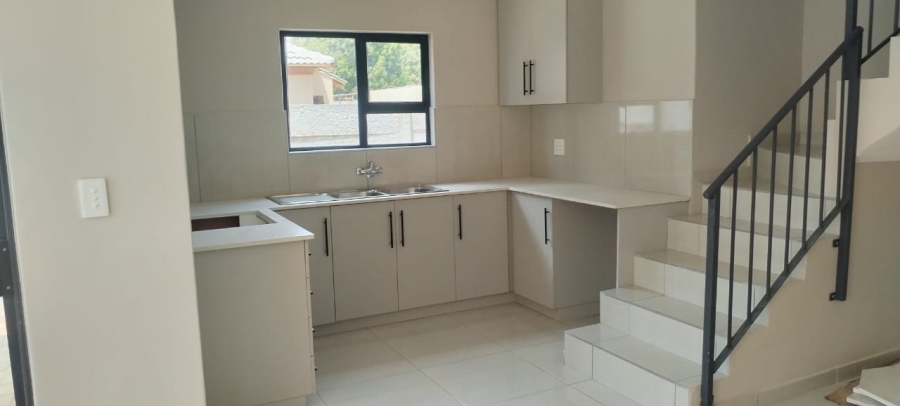 3 Bedroom Property for Sale in Heatherdale AH Gauteng