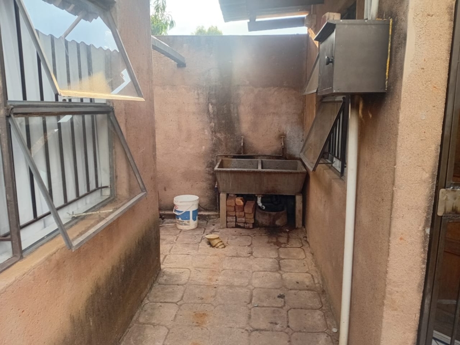 9 Bedroom Property for Sale in Soshanguve South Gauteng