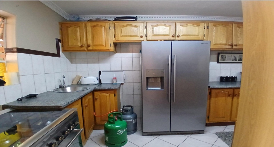 3 Bedroom Property for Sale in Eldoraigne Gauteng