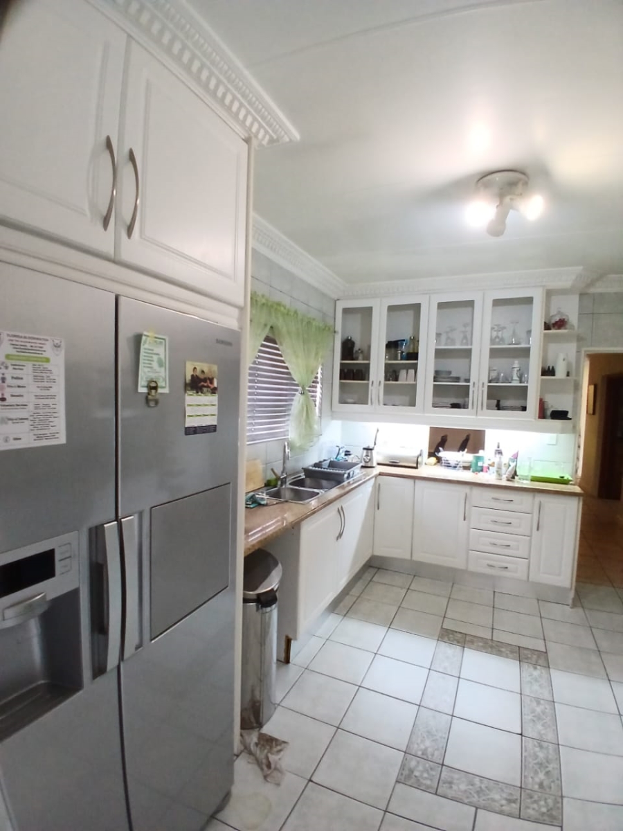 4 Bedroom Property for Sale in Florida Park Gauteng