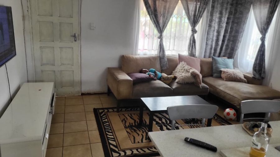 To Let  Bedroom Property for Rent in Cosmo City Gauteng