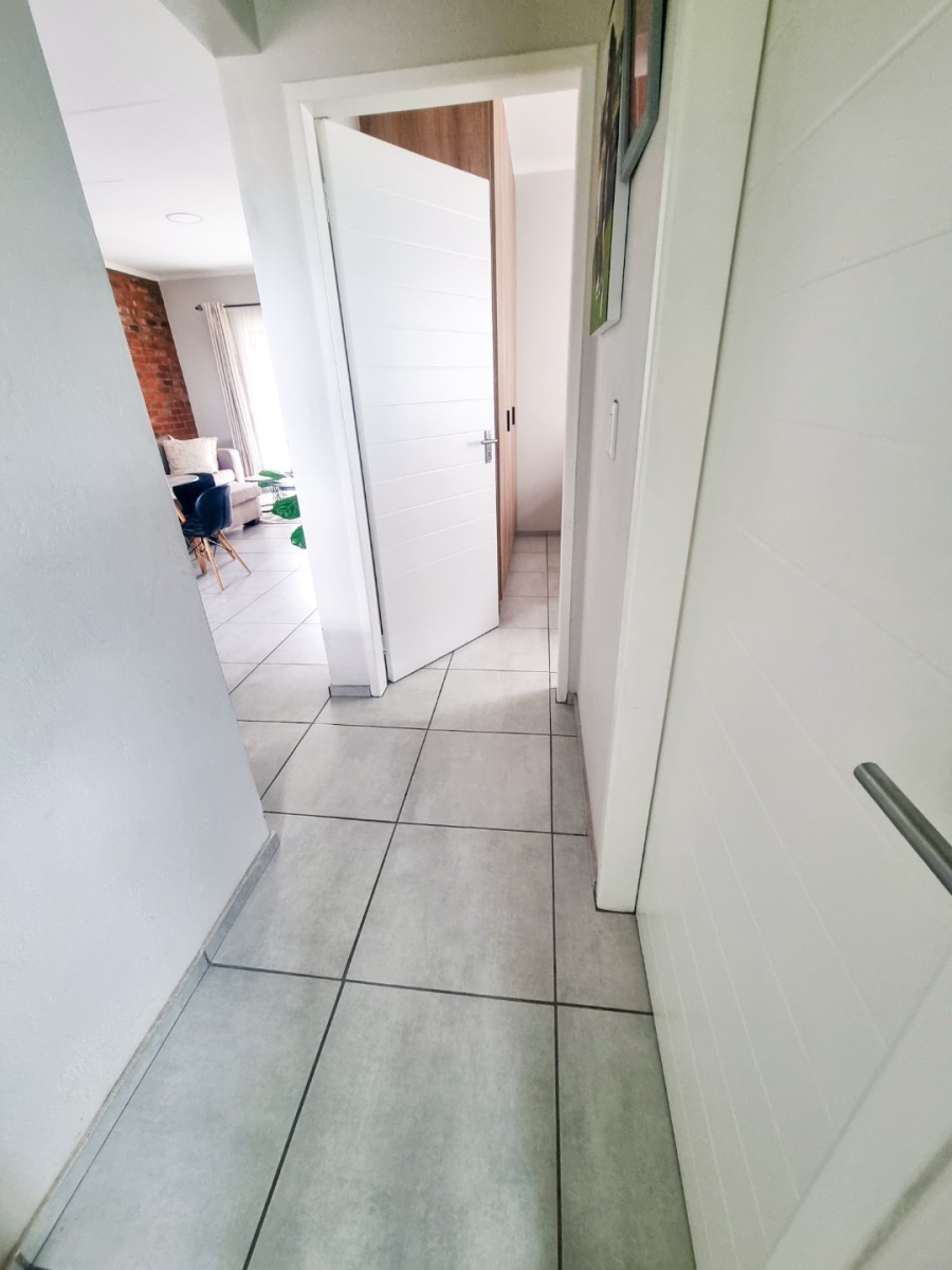 3 Bedroom Property for Sale in Little Falls Gauteng