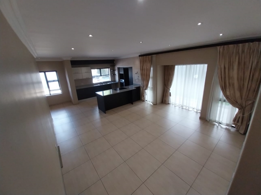 To Let 2 Bedroom Property for Rent in Glenanda Gauteng