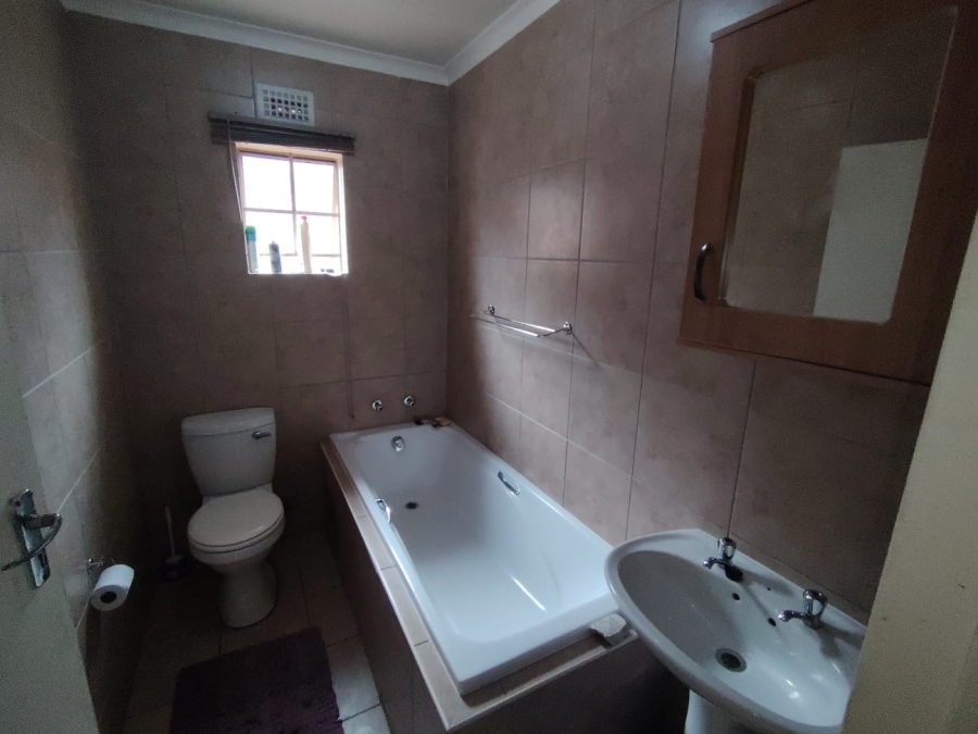 3 Bedroom Property for Sale in Thatch Hill Estate Gauteng