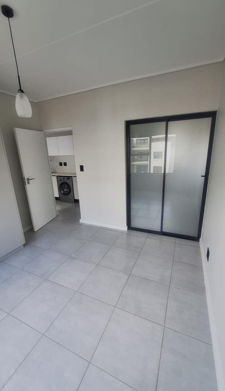 To Let 1 Bedroom Property for Rent in Crowthorne AH Gauteng