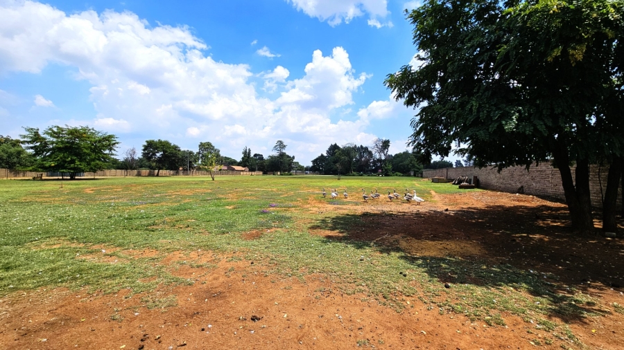  Bedroom Property for Sale in Unitas Park Gauteng