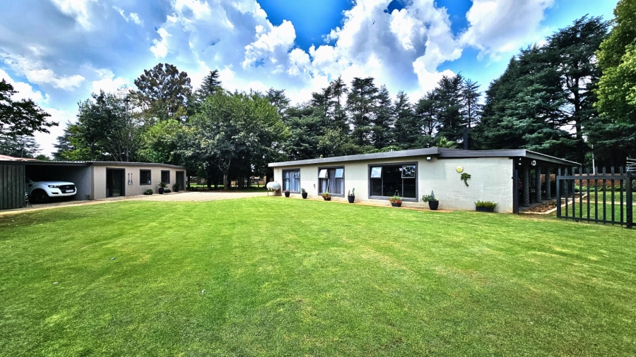  Bedroom Property for Sale in Unitas Park Gauteng