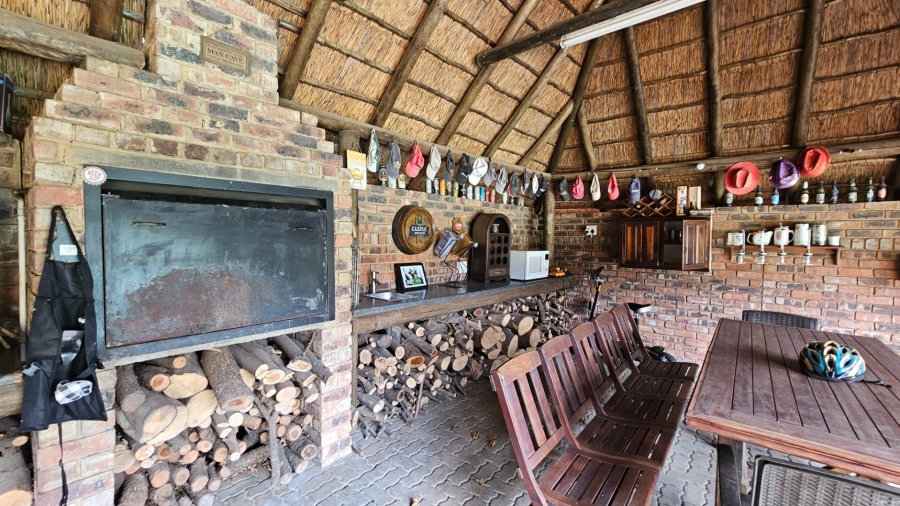  Bedroom Property for Sale in Unitas Park Gauteng