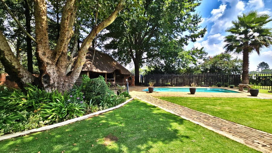  Bedroom Property for Sale in Unitas Park Gauteng