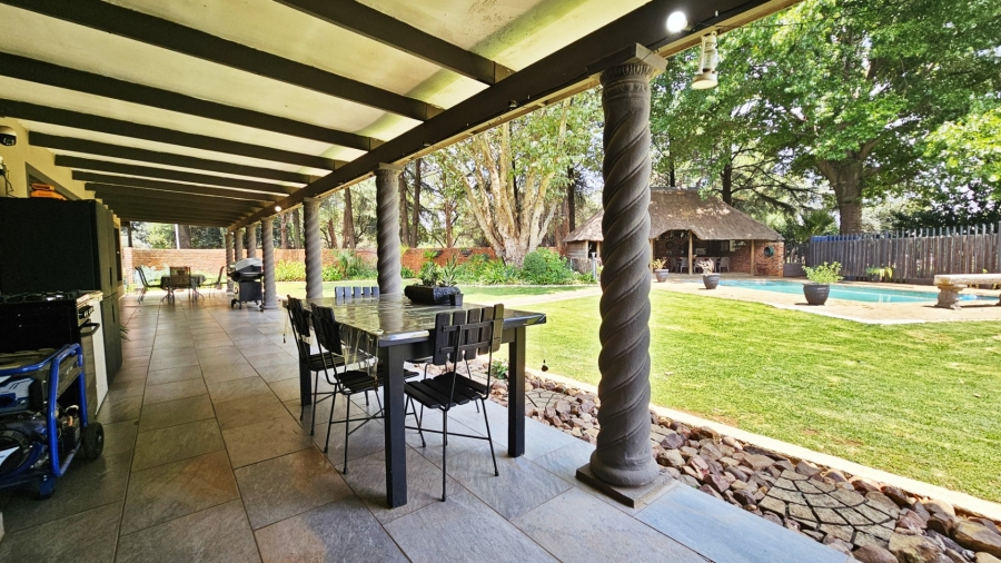  Bedroom Property for Sale in Unitas Park Gauteng