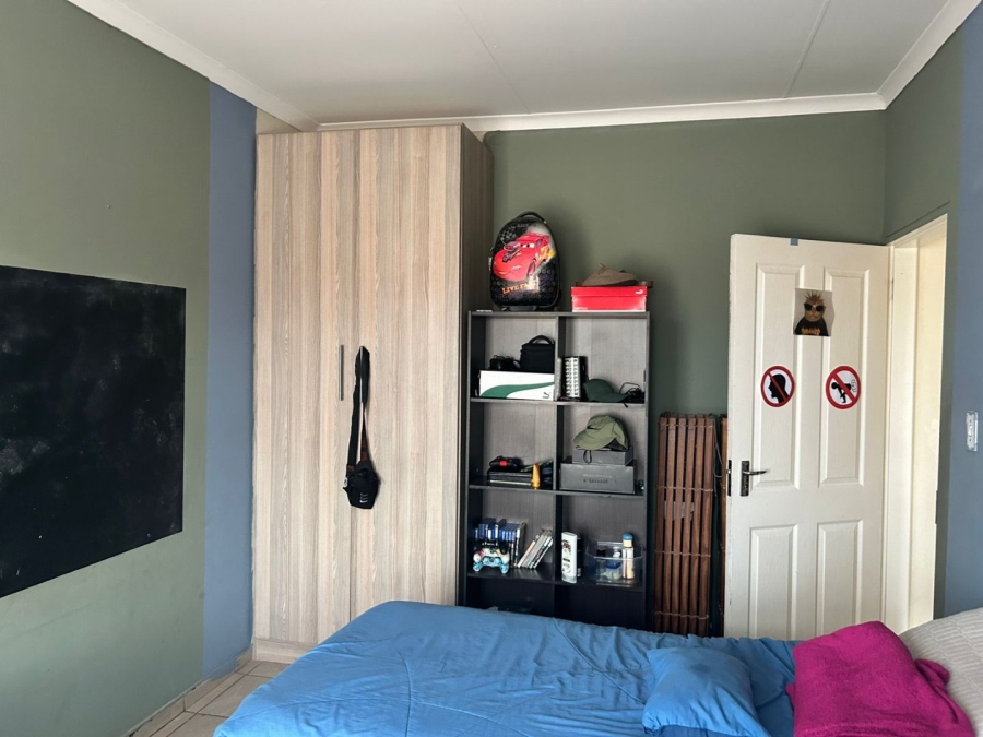 To Let 3 Bedroom Property for Rent in Amandasig Gauteng