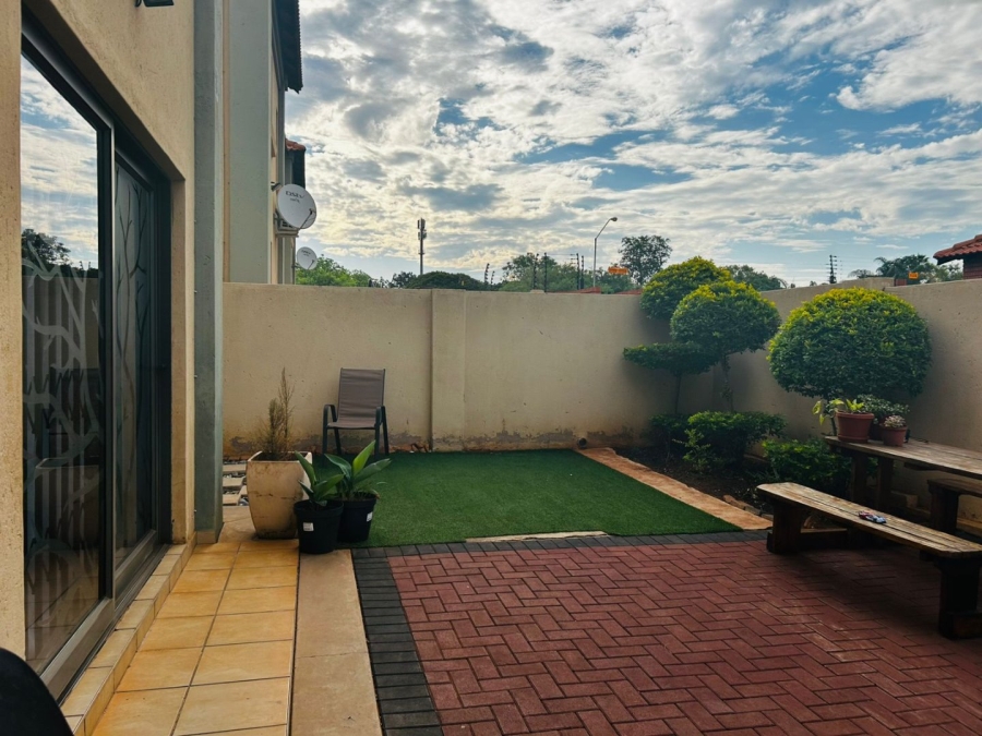 To Let 3 Bedroom Property for Rent in Amandasig Gauteng