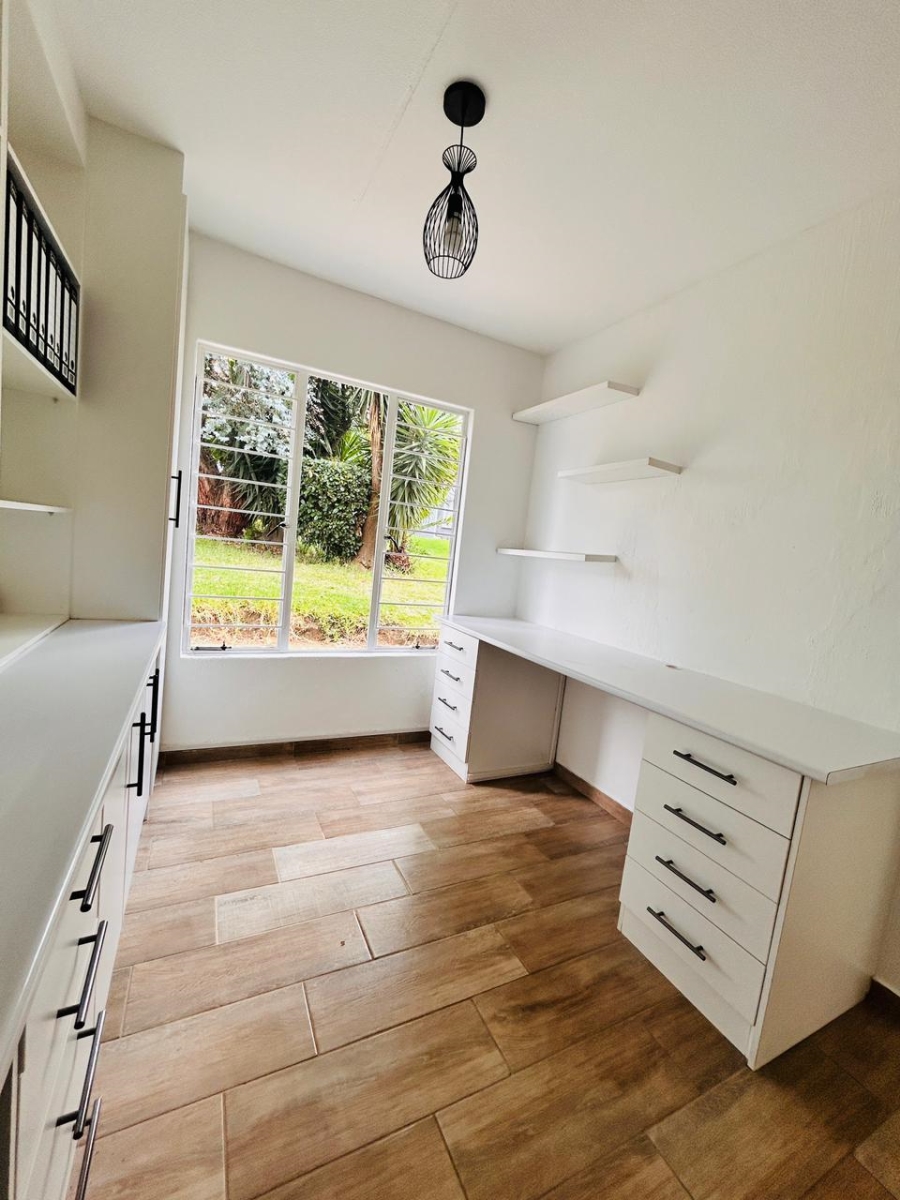 To Let 2 Bedroom Property for Rent in Roodepoort Gauteng