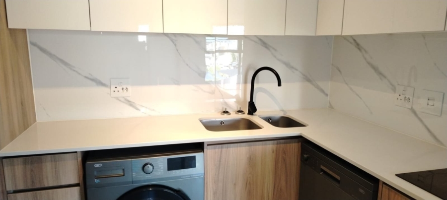 1 Bedroom Property for Sale in Waterfall Gauteng