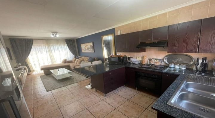2 Bedroom Property for Sale in Vorna Valley Gauteng