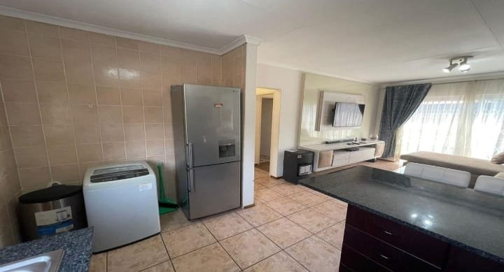 2 Bedroom Property for Sale in Vorna Valley Gauteng