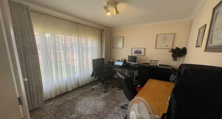 2 Bedroom Property for Sale in Vorna Valley Gauteng