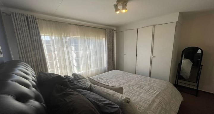 2 Bedroom Property for Sale in Vorna Valley Gauteng