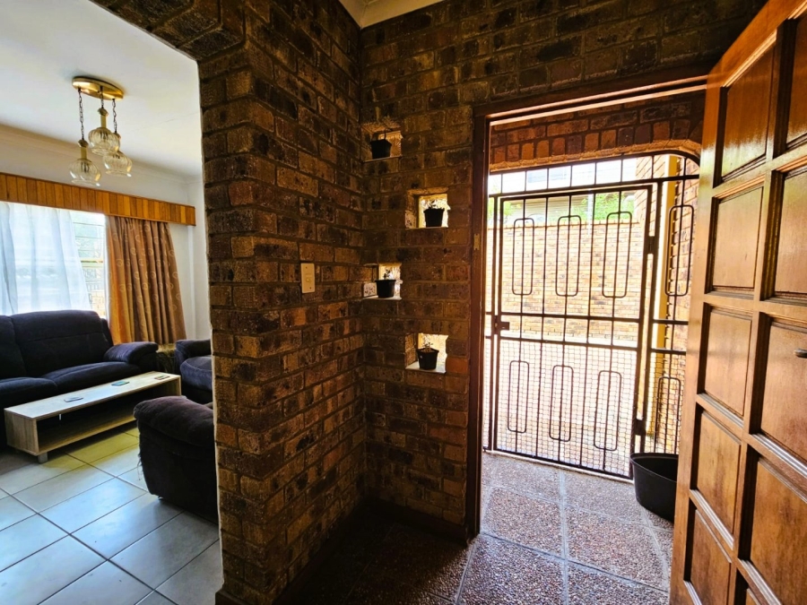 3 Bedroom Property for Sale in Country View Gauteng