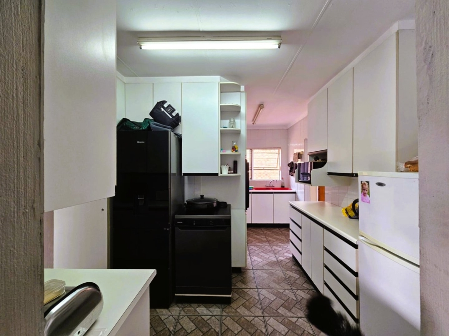 3 Bedroom Property for Sale in Country View Gauteng