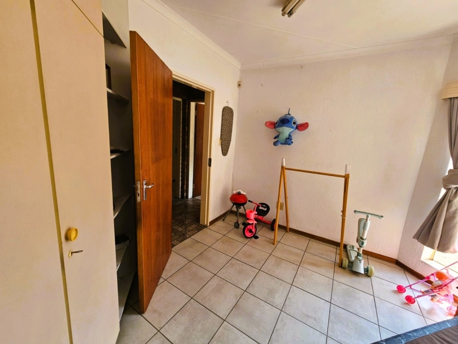 3 Bedroom Property for Sale in Country View Gauteng